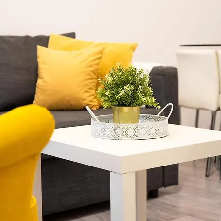 Twin * بودابست